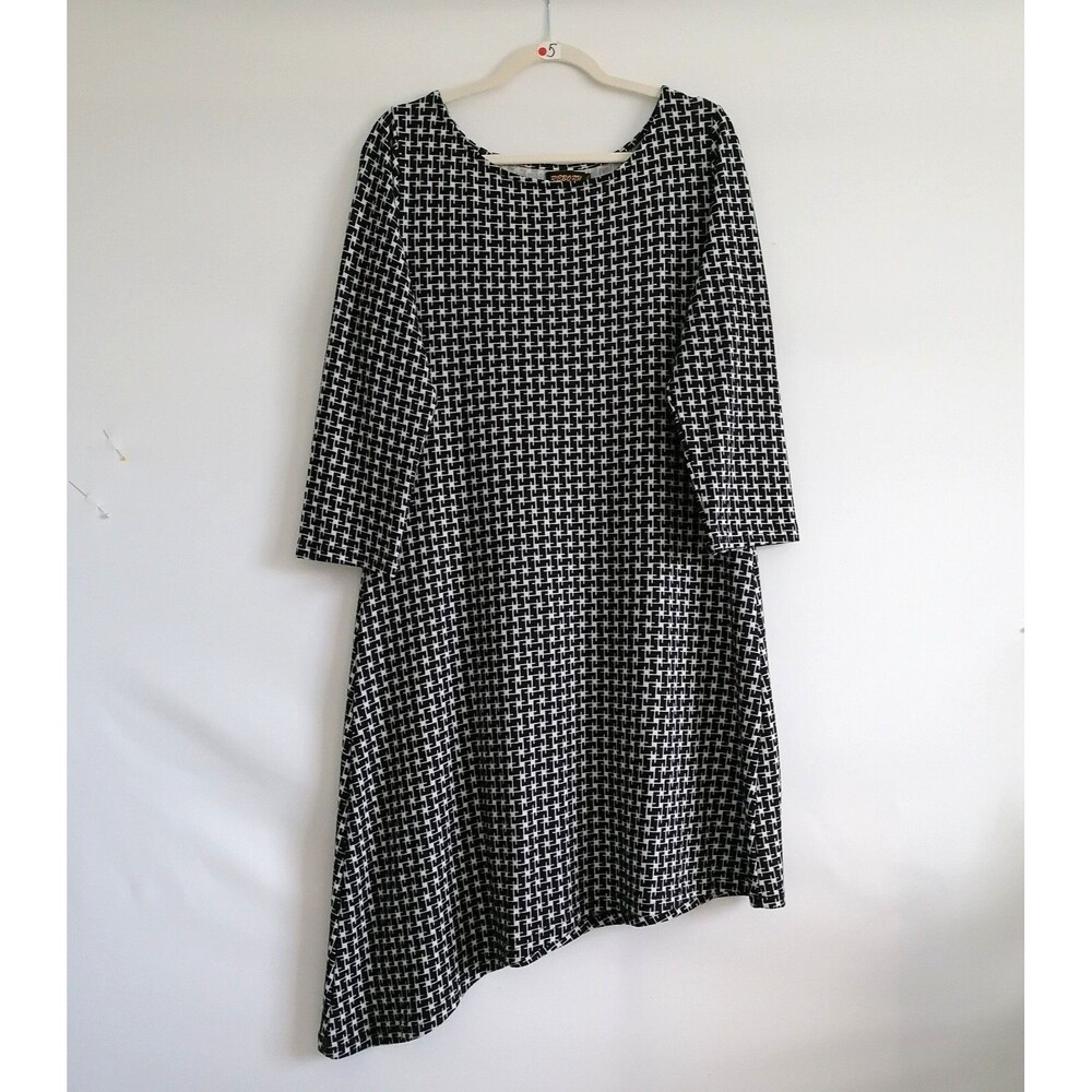 Reborn Womens Black & White Geometric Asymmetrical Hem 3/4 Sleeve Knit Dress XL